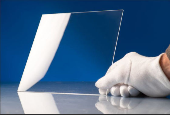 0.7 mm 1,1 mm douceur Ultra Clear Ultra blanc Substrate de verre pour le verre de couverture d'affichage