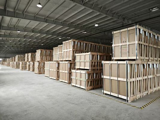 Bon prix 0.55mm verre flottant ultra-mince pour le couvercle du panneau d'interrupteur en ligne