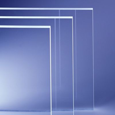Des feuilles de verre ultra-transparentes de qualité supérieure - idéales pour le verre de couverture et les capteurs